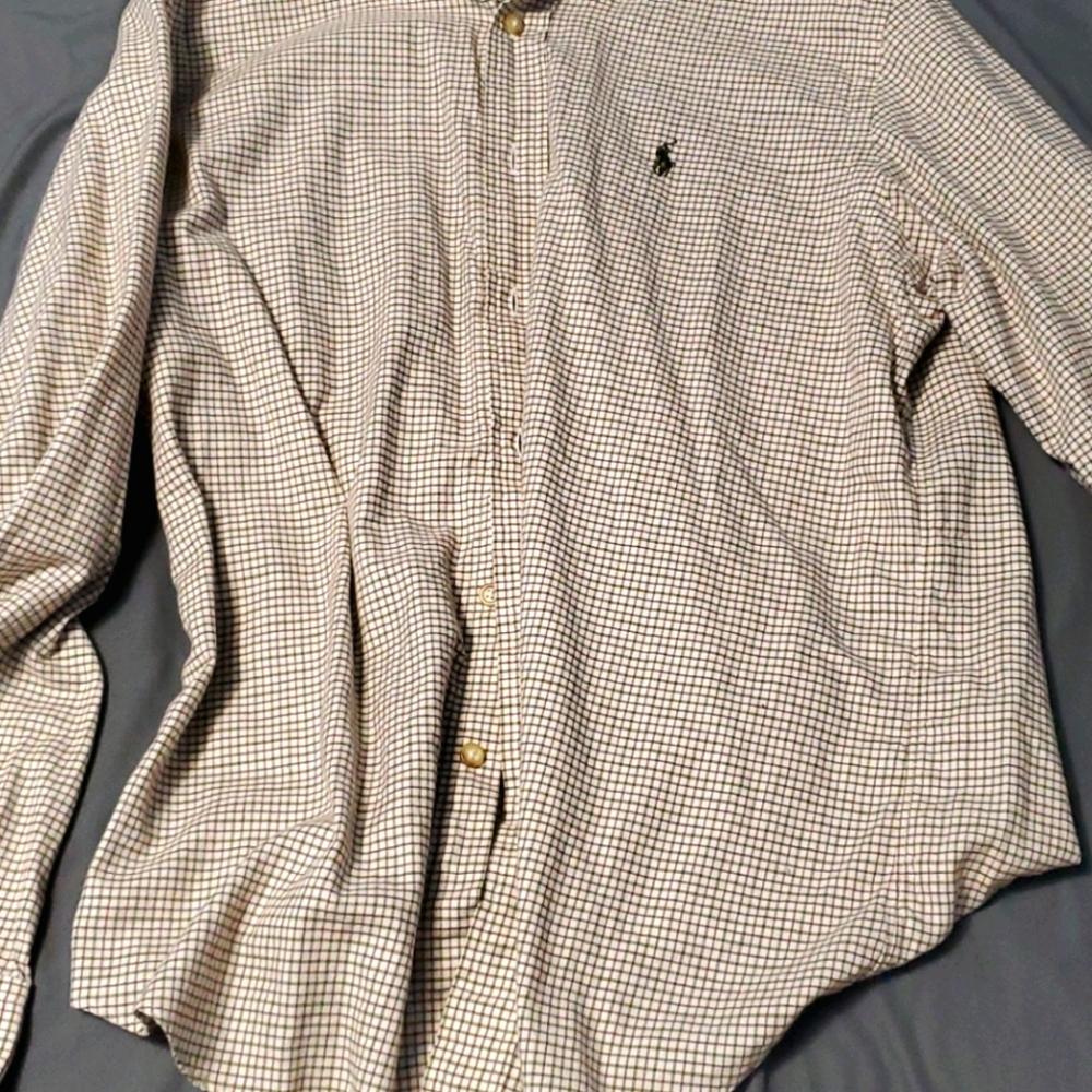 Long sleeve dress shirt